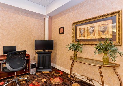 Quality And Conference Center Hotel